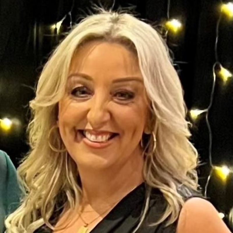 Sandra Giannone, Totem Connections